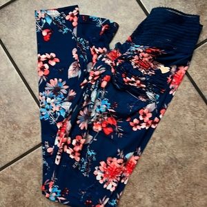 Cute booty soft leggings